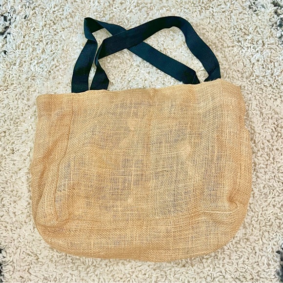 Women's burlap summer tote bag by "white apple". Fun Hawaiian print lining . - Picture 2 of 5